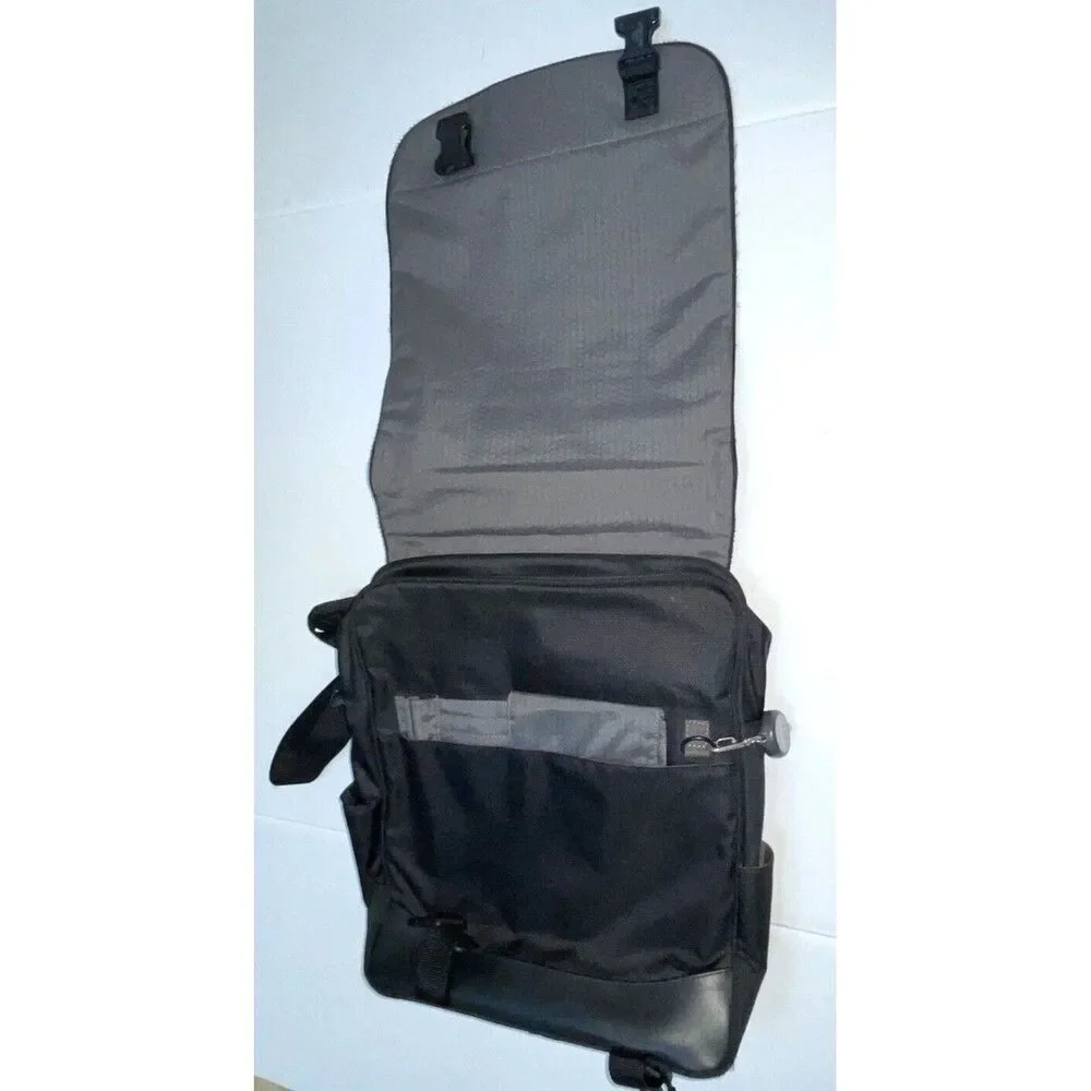 TUMI BLACK NYLON BACKPACK SHOULDER MESSENGER BAG 589C Computer padded